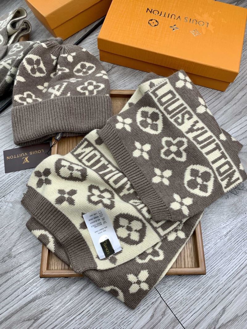 Louis Vuitton Caps Scarfs